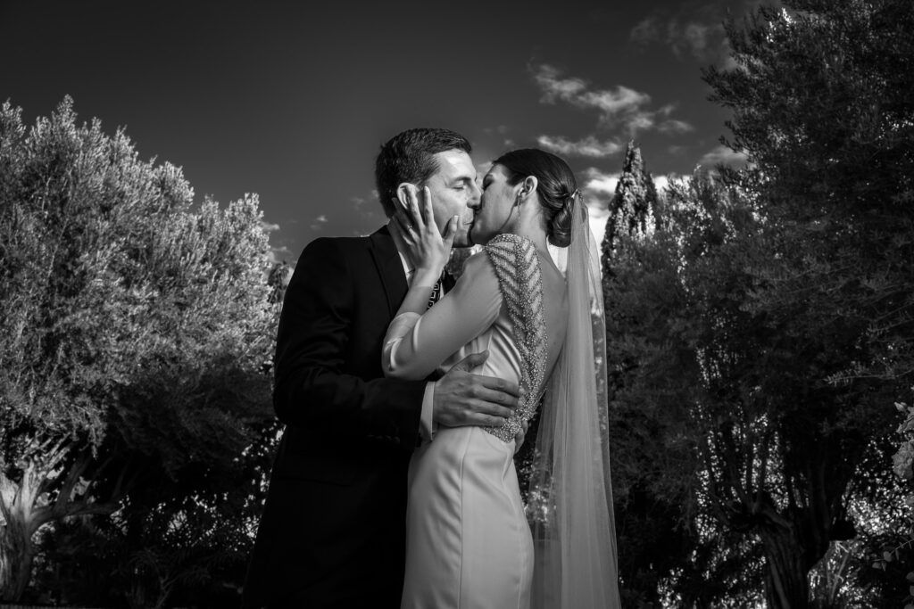 fotografia documental primer beso pareja
