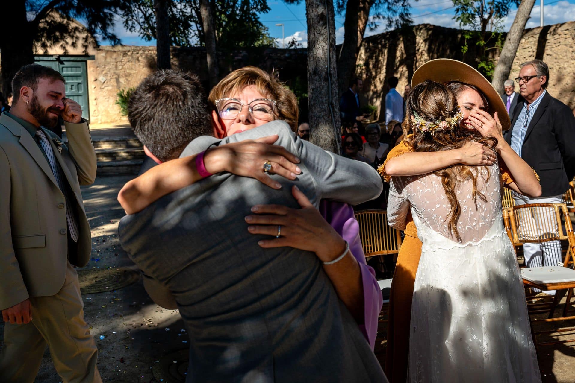 Mejores fotos documentales de boda 2024: un estilo diferente, atrevido y sin posados 45 emociones boda documental natural valencia