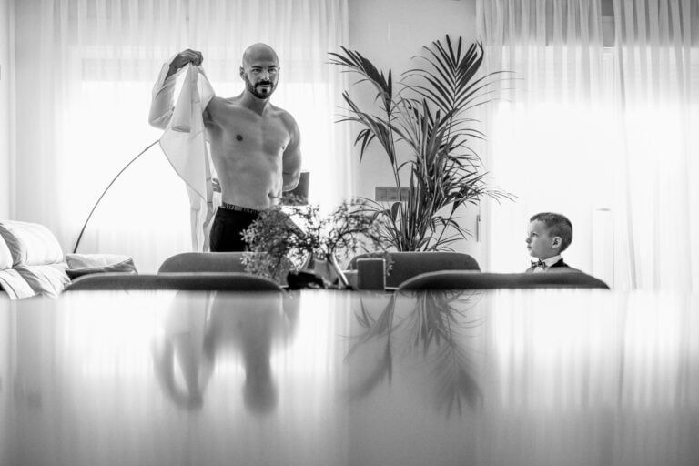 Mejores fotos documentales de boda 2024: un estilo diferente, atrevido y sin posados 18 reportaje documental bodas sinposado
